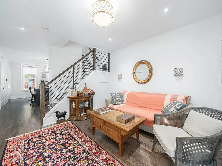 806 Garden St #1 — Photo 9