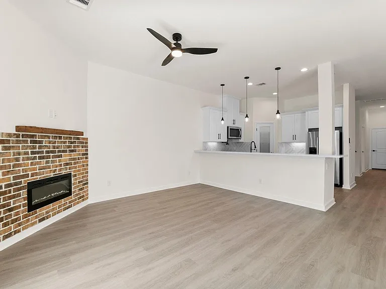 14822 Spica Ct — Photo 10