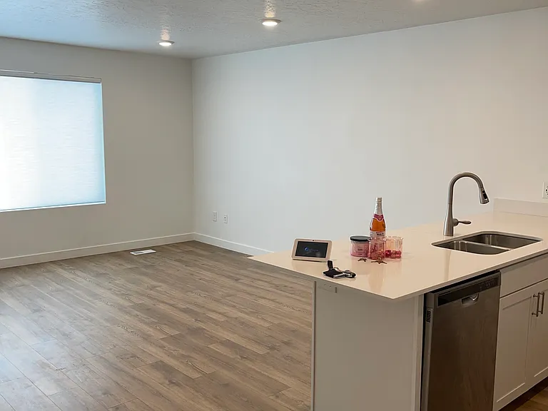 8536 W Beckville Dr — Photo 2