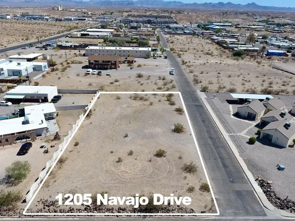 1205 Navajo Dr, Bullhead City, AZ 86442