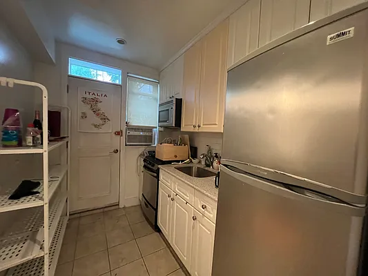 Rented by Argo Residential | media 9