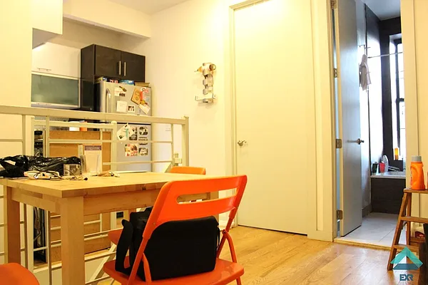 Rented by EXR | media 17