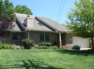 908 E Kelly Ave, Augusta, KS 67010