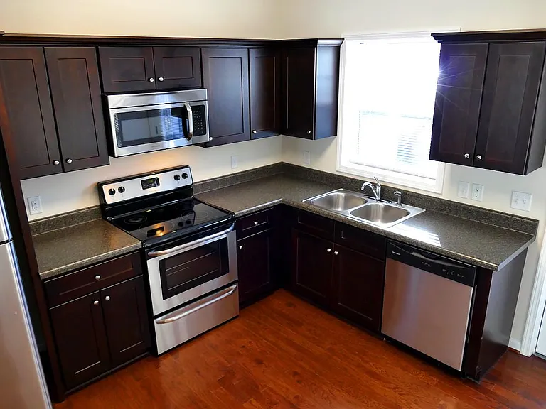 43 Myleigh Ave — Photo 4