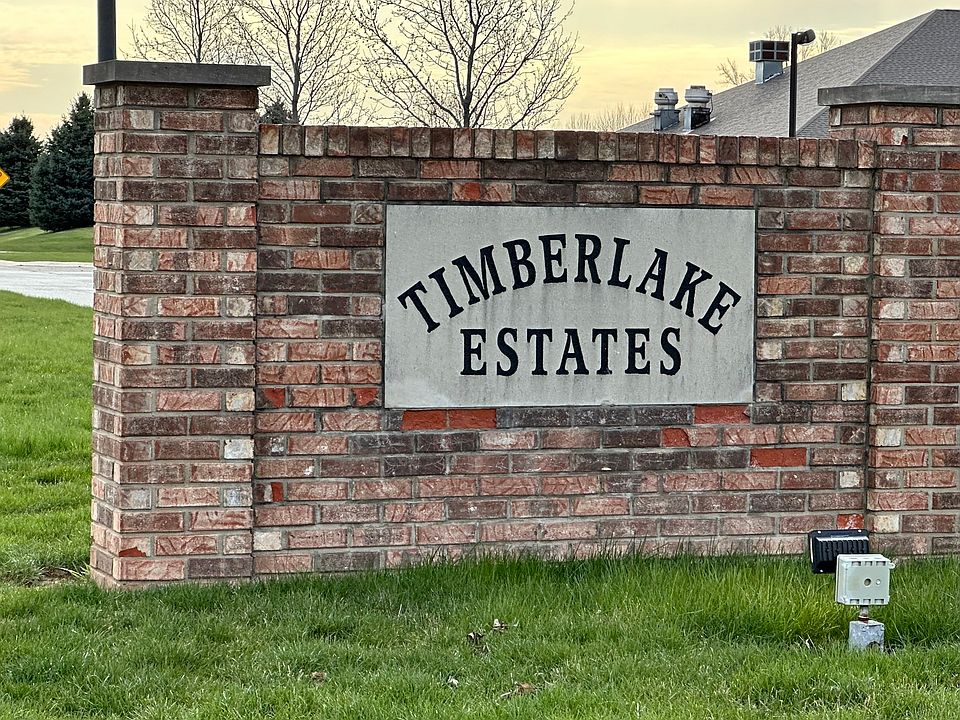 2nd image of 125 Cardinal Ln