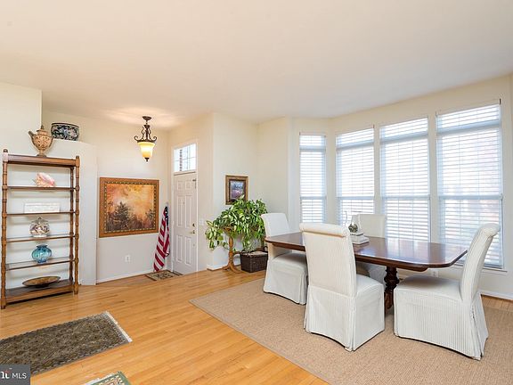 4th image of 5161 Ballycastle Cir