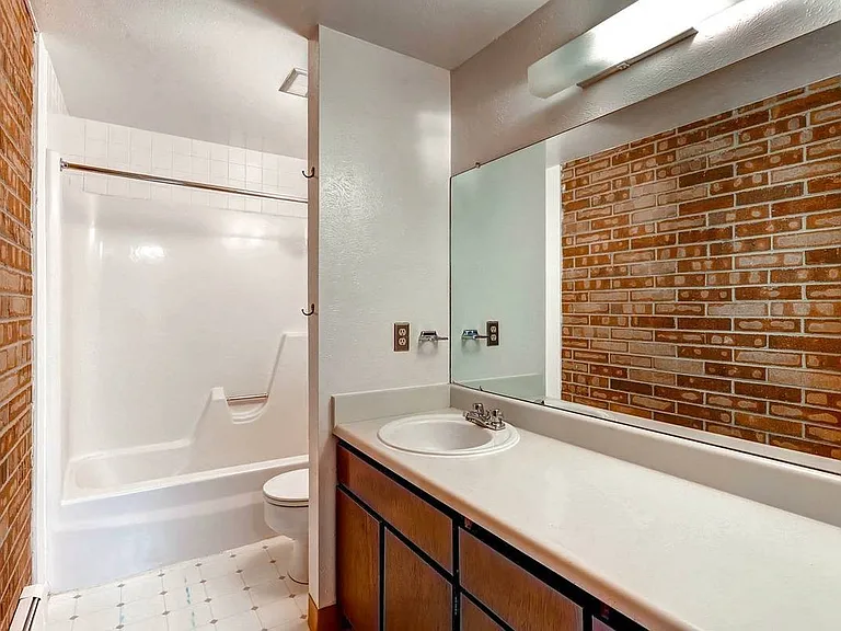 1260 Kalmia Ave — Photo 25