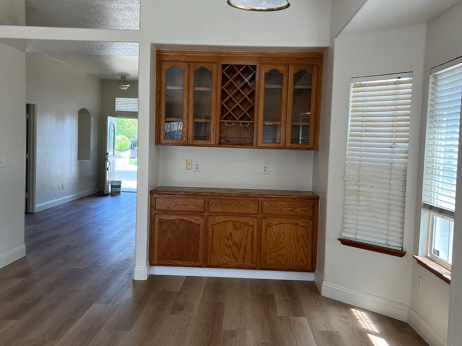 Eleni Ln, Manteca — Photo 4
