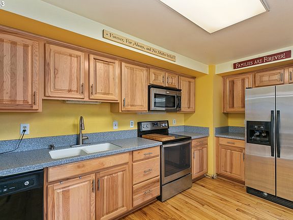 5th image of 12814 NE 39th St