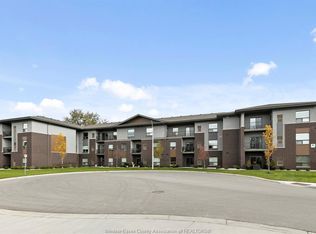 5840 Newman Blvd #202, Lasalle, ON