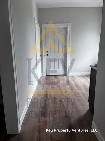 1016 Lake Ave #2