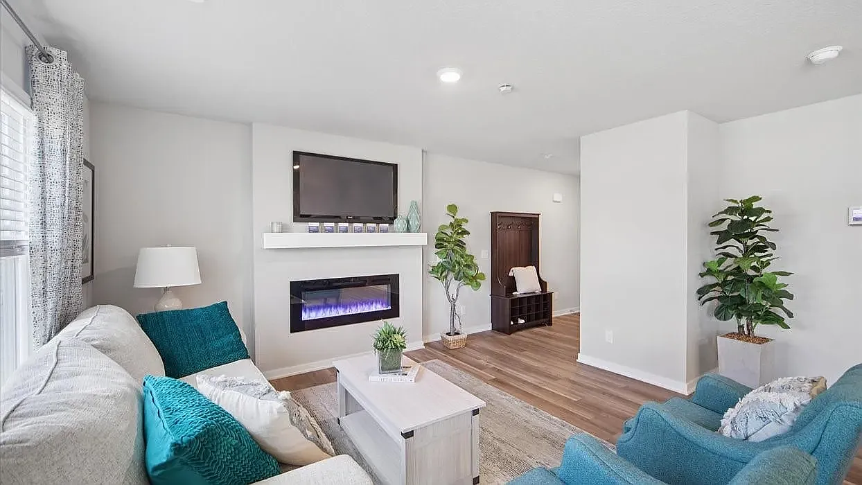 3 bed, 1511 sqft, $2,050 — Photo 2