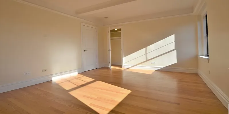 Rented by Manhattan Realty Group | media 12