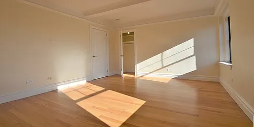 Rented by Manhattan Realty Group