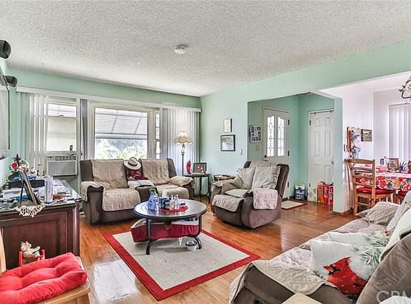 4th image of 9261 Jennrich Ave