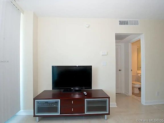 4th image of 4001 S Ocean Dr APT 12C