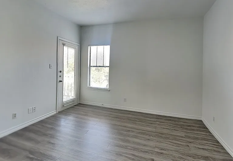 3105 San Jacinto St #308 — Photo 12