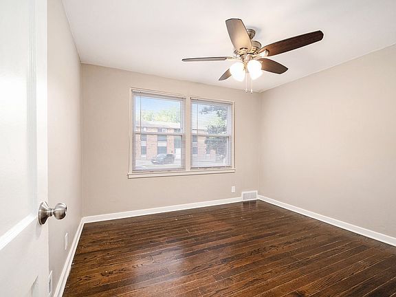 5th image of 120 W Elizabeth St #202