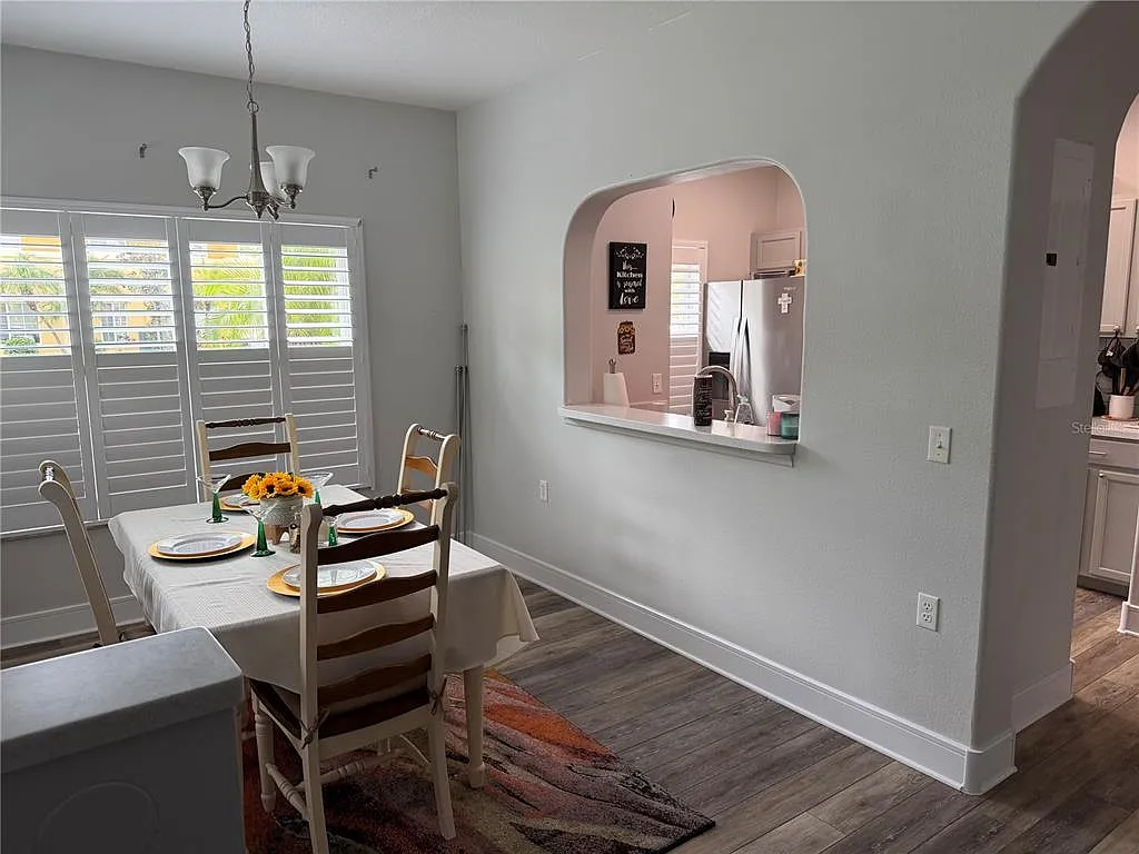 3 bed, 2.5 bath, 1302 sqft, $3,000 — Photo 4