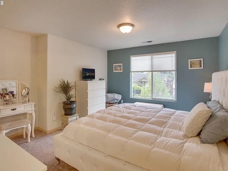 8800 N Drummond Ave — Photo 18