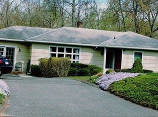 42 Devils Garden Rd, Norwalk, CT 06854