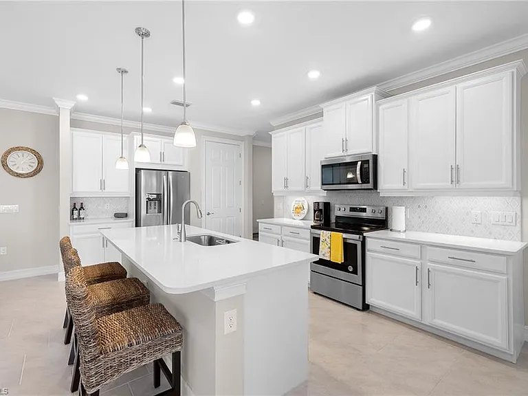 18713 Lake Hammock Dr — Photo 8