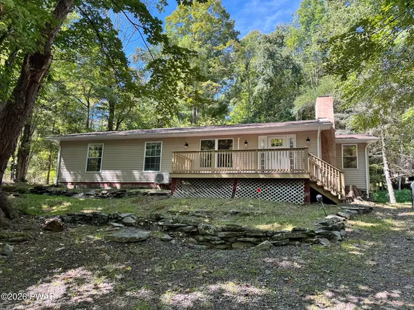 287 Lakeview Dr W, Lake Ariel, PA 18436