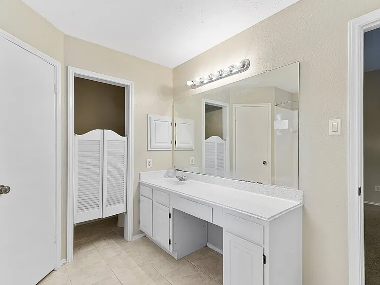 18067 Garden Manor Dr — Photo 9