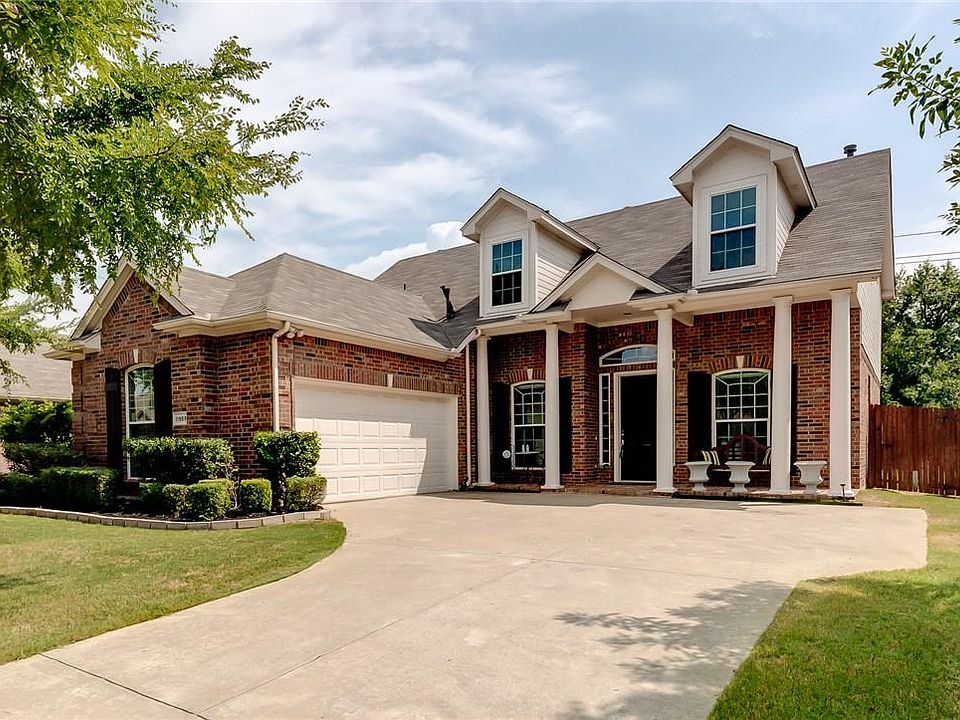 1st image of 11989 Cobblestone Dr