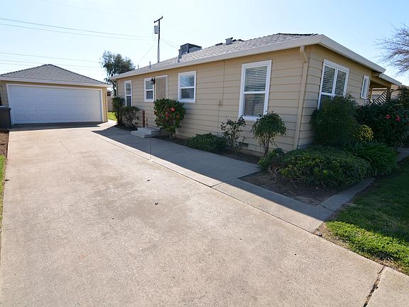 2nd image of 604 Alicante Dr