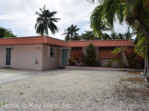 3rd image of 1714 Bahama Dr