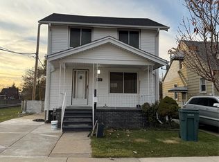 6533 Kingsley St, Dearborn, MI 48126