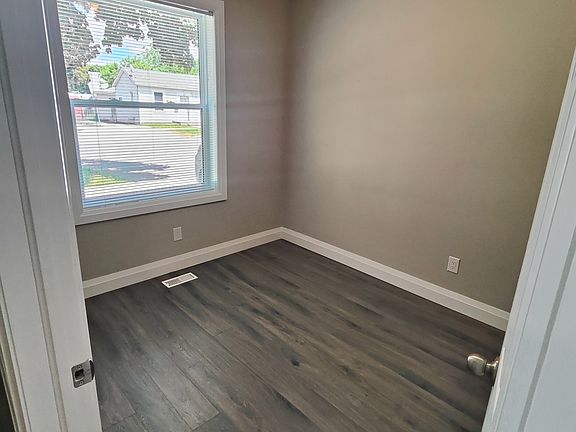 4th image of 50 Pearl St