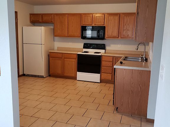 Kitchen with dining area