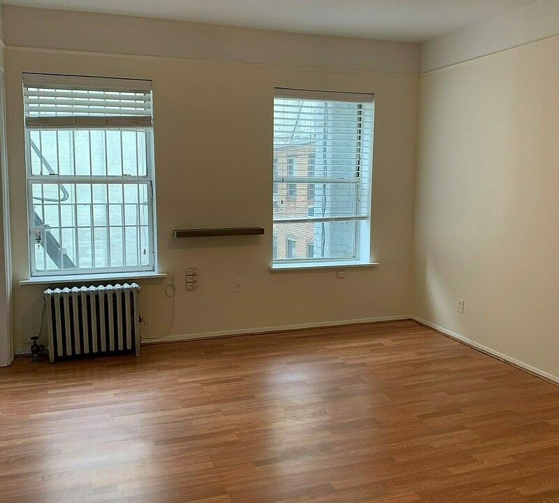 1st image of 244 8th Ave APT 4R