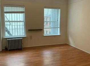 244 8th Ave APT 4R, New York, NY 10011