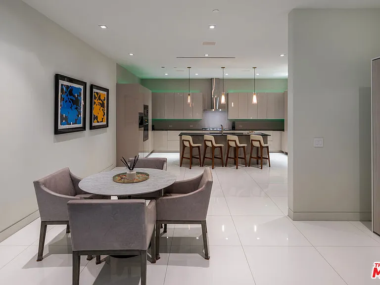 7080 W Mulholland Dr — Photo 23