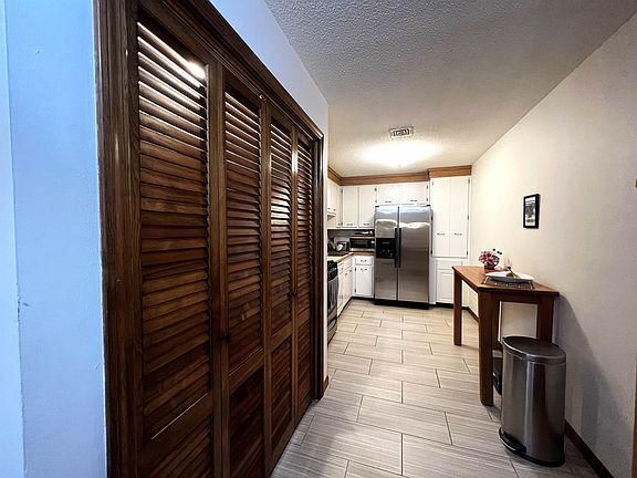 4th image of 5 Blackstone Dr APT 23