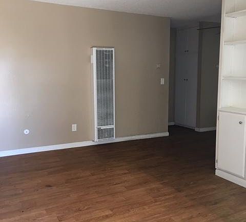 5th image of 4126 46th St APT 4