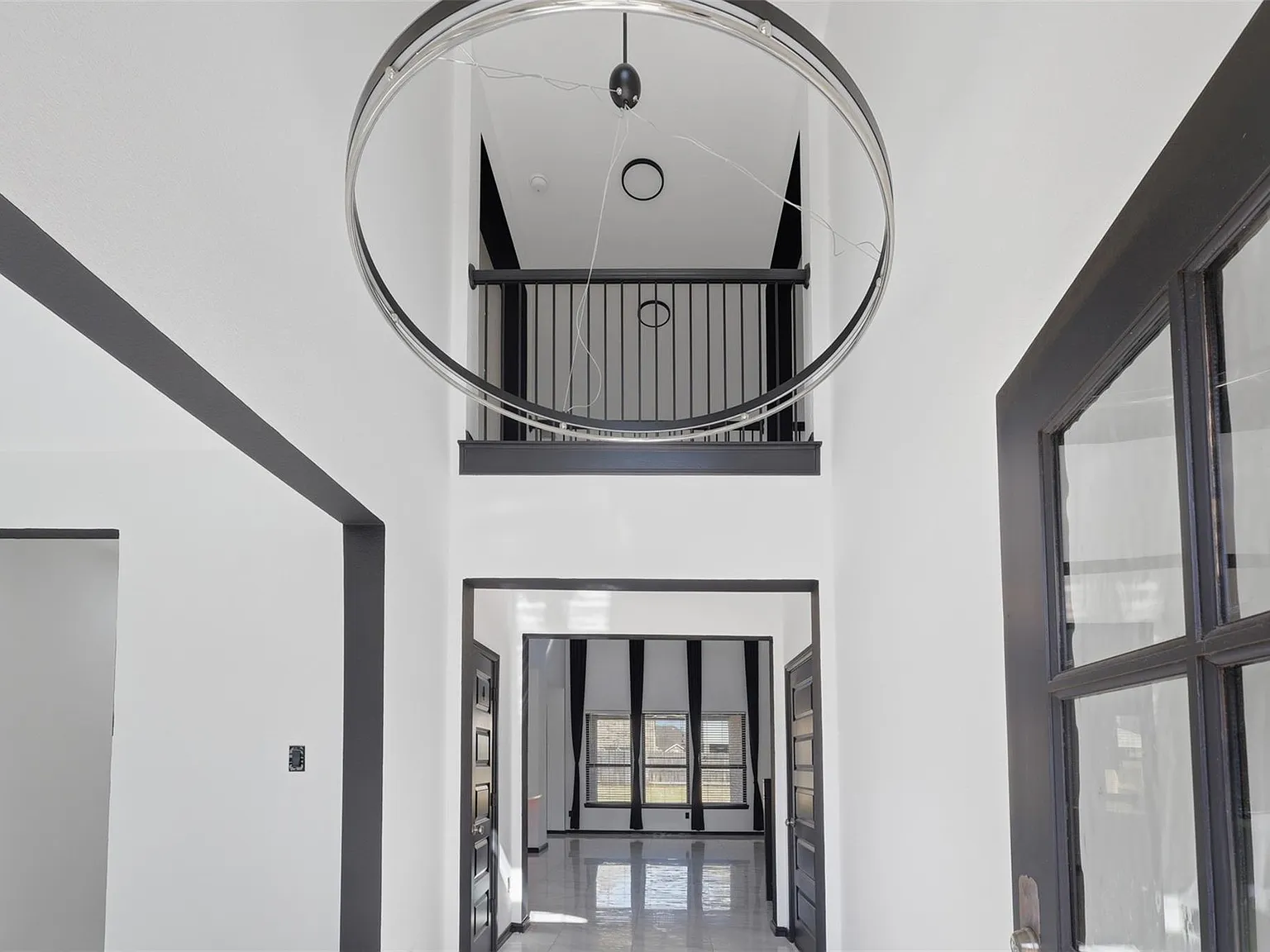 4 bed, 3.5 bath, 2619 sqft, $3,800 — Photo 3