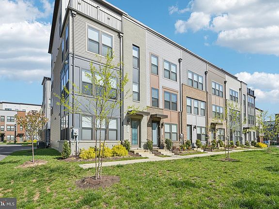 3rd image of 5600 Hyattsville Dr