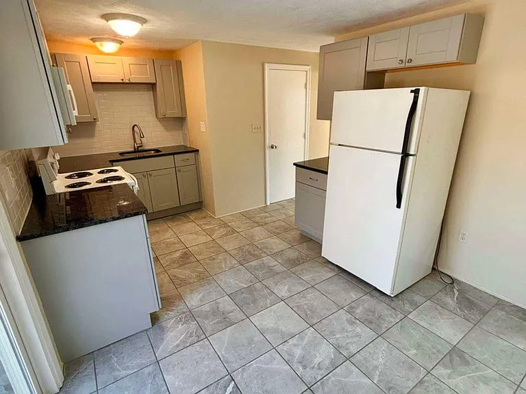 64 Rockwood Rd #2 — Photo 9
