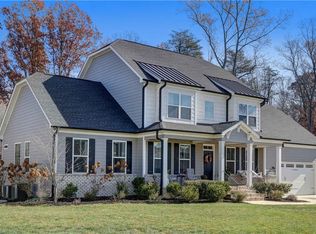 3812 Deerwood Acres Dr, Summerfield, NC 27358