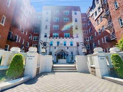 60 W Broad Street #5E, Mount Vernon, NY, 10552