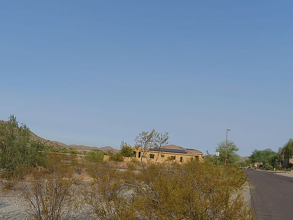 5th image of 18450 W Santa Irene Dr