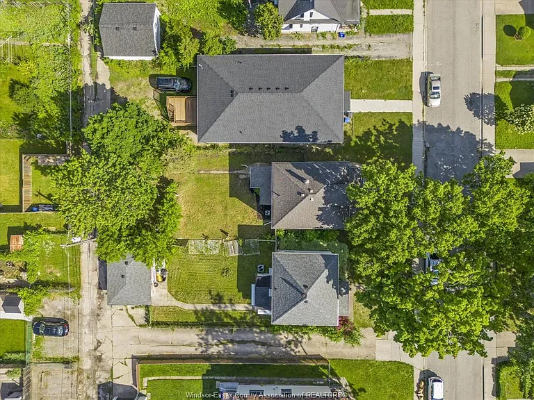 371 Curry Ave — Photo 39