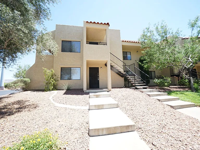 601 Cabrillo Circle 1 #103-179 — Photo 3