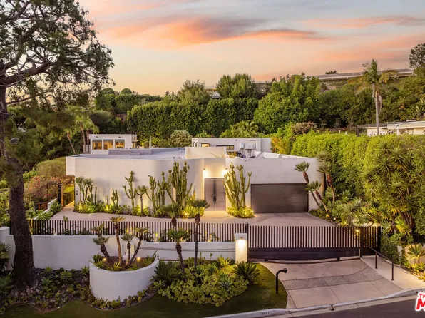1821 Loma Vista Dr, Beverly Hills, CA 90210