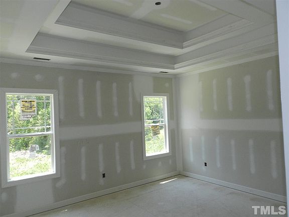 5th image of 129 Garnet Ln
