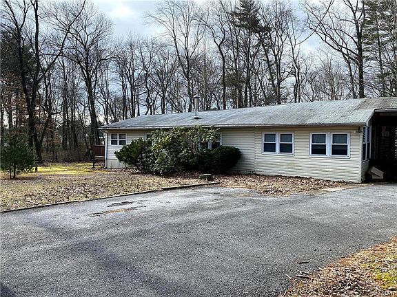 2nd image of 1243 Pine Dr
